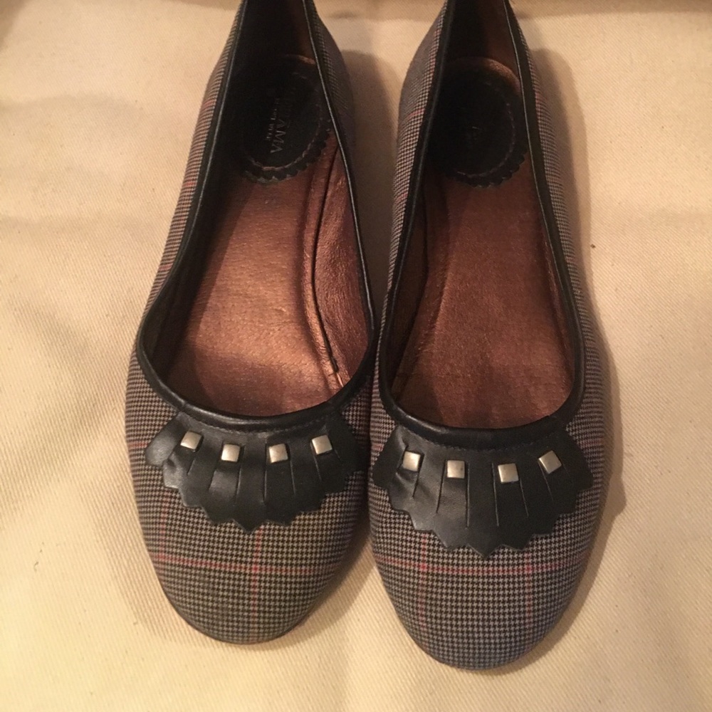 Cute Plaid Flat - image 1